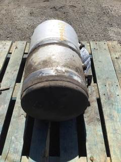 Mack Vision CXN613 Right Air Tank for a Mack CXN613