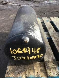 Volvo VNL Left Air Tank