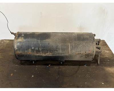 Volvo VNL Left Air Tank