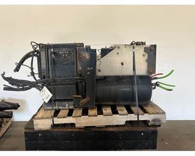 Thermo King Auxiliary Power Unit (APU) for a Ingersoll-Rand TK270M