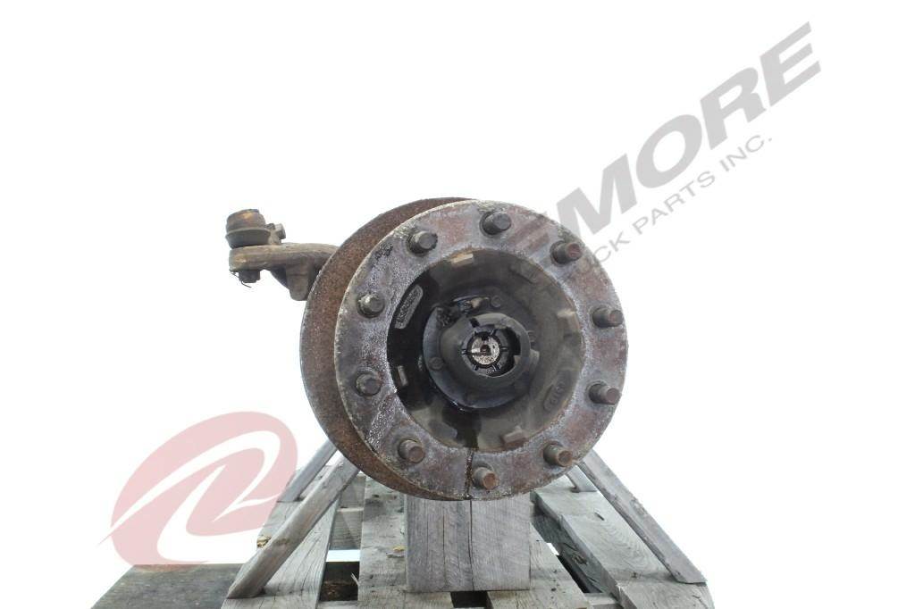 2000 Ford F650 Front Axle Assembly for a Ford F650 For Sale