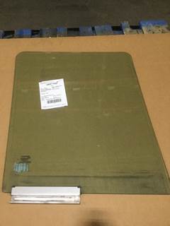 International ProStar Back Glass