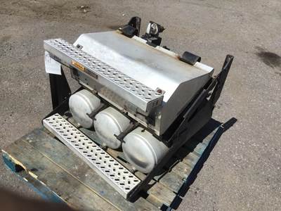 Mack Pinnacle CXU613 Left Battery Box for a Mack CXU613