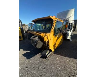 Ford L8501 Cab Assembly for a Ford L8501 Louisville 101