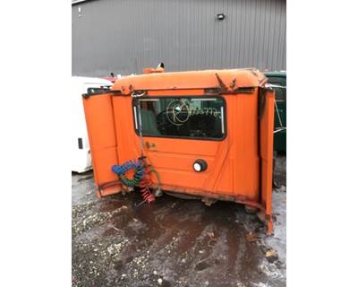 Mack CH612 Cab Assembly
