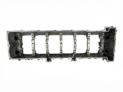Detroit DD13 Camshaft Housing