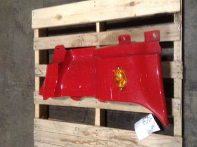 Freightliner Cascadia Right Cowl for a Freightliner CASCADIA 125BBC