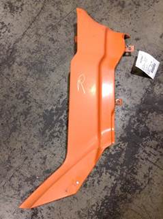 Sterling 9500 Right Cowl for a Sterling L9500