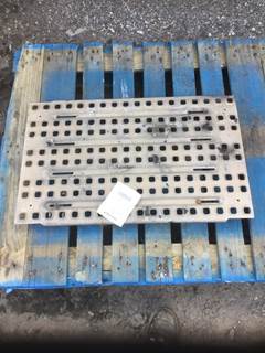 Volvo VNL Deck Plate / Catwalk