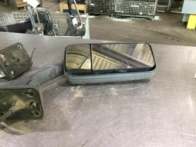 Freightliner Cascadia Left Door Mirror
