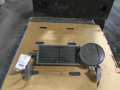 Mack LEU613 Right Door Mirror