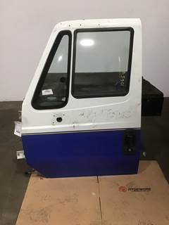 International 4400 Left Door