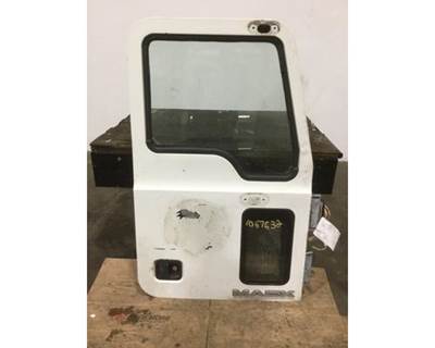 Mack Pinnacle CXU613 Right Door for a Mack CXU613