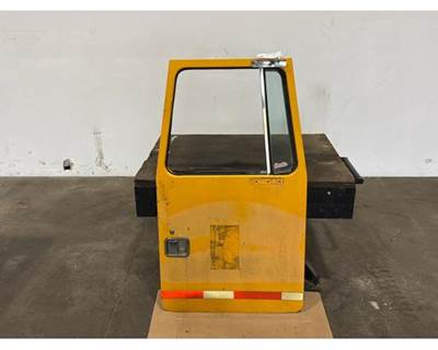 Volvo WG Right Door for a Whitegmc WG