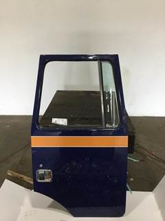 Volvo XPEDITOR WX Right Door for a Volvo WX XPEDITOR