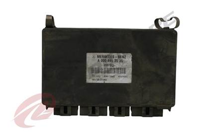 Mercedes-Benz OM906 Engine Control Module (ECM) for a Mercedes OM906