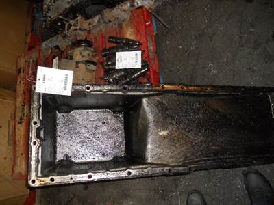 Caterpillar C15 Engine Oil Pan for a Caterpillar C-15