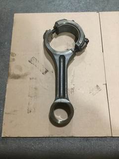International DT466 EGR Engine Rod for a International DT 466EGR