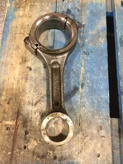 International DT466E Engine Rod