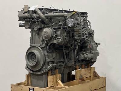 Detroit DD13 Engine