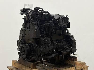 International MaxxForce DT Engine