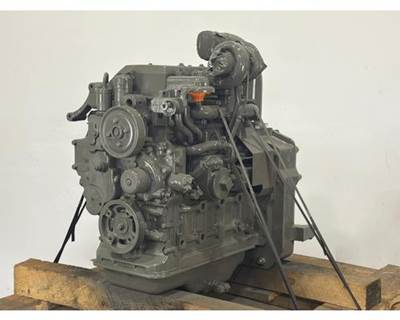 John Deere 4024TF281 Engine - 50 HP