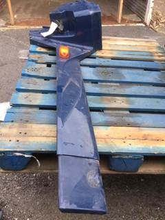 International LT625 Right Fender Extension