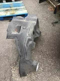 Mack Anthem Right Fender Extension