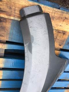 Peterbilt 579 Left Fender Extension