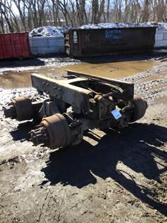 Mack CRD92/CRD93 Tandem Axle Cutoff