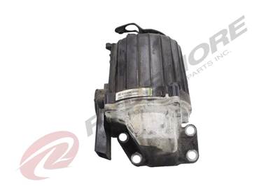 Detroit DD13 Fuel / Water Separator