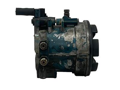 International VT365 Fuel / Water Separator