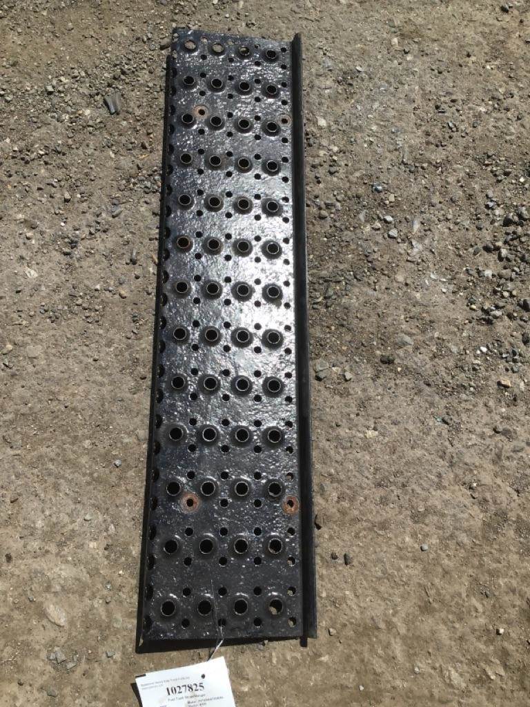 2007 International 4300 Fuel Tank Strap For Sale Fitchburg, MA 1027825
