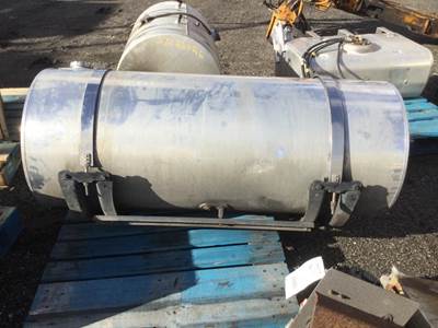 Kenworth T800 Right Fuel Tank for a Kenworth T700