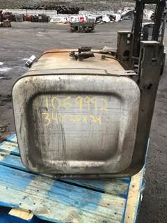 Mack LE613 Right Fuel Tank
