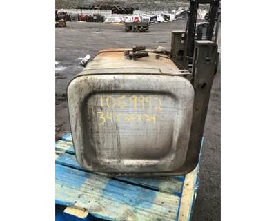 Mack LE613 Right Fuel Tank
