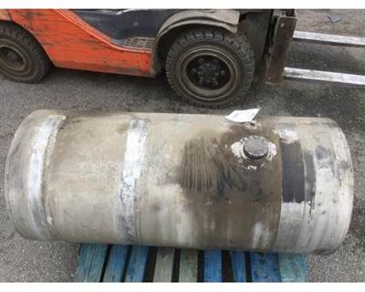 Volvo VNL Right Fuel Tank