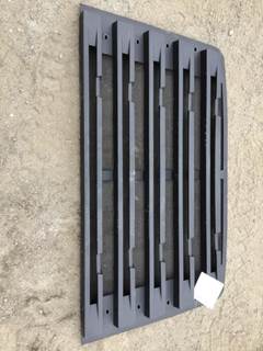 Freightliner 108SD Grille