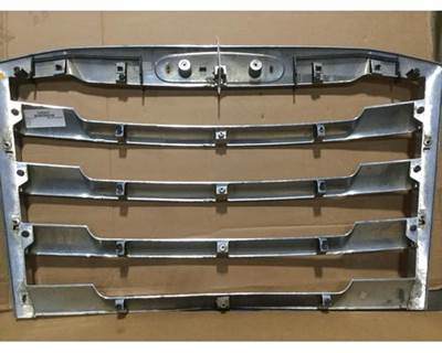 2019 Freightliner Cascadia New Style Grille Assembly with Emblem