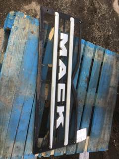 Mack LEU613 Grille for a Mack LE