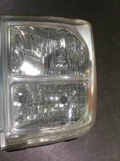 Ford F-550 Right Headlight Assembly for a Ford F550