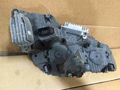 Freightliner Cascadia Left Headlight Assembly