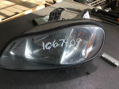 Freightliner M2 106 Right Headlight Assembly for a Freightliner M2-106