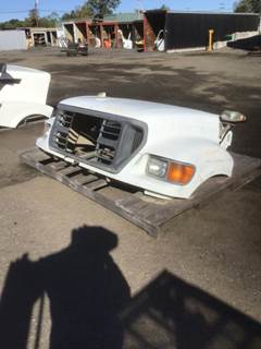Ford F-750 Hood