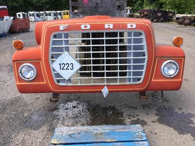 Ford L8000 Hood