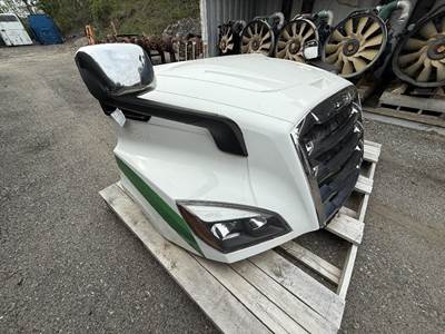 Freightliner Cascadia 116 Hood