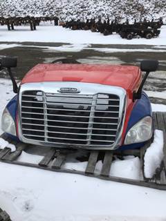 Freightliner Cascadia 125 Hood for a Freightliner CASCADIA 125BBC