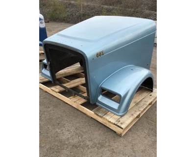 Freightliner FL CLASSIC XL 132 BBC Hood