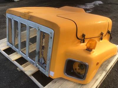 International 2674 Hood