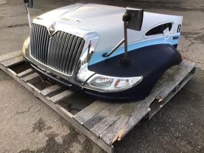 International 4400 Hood